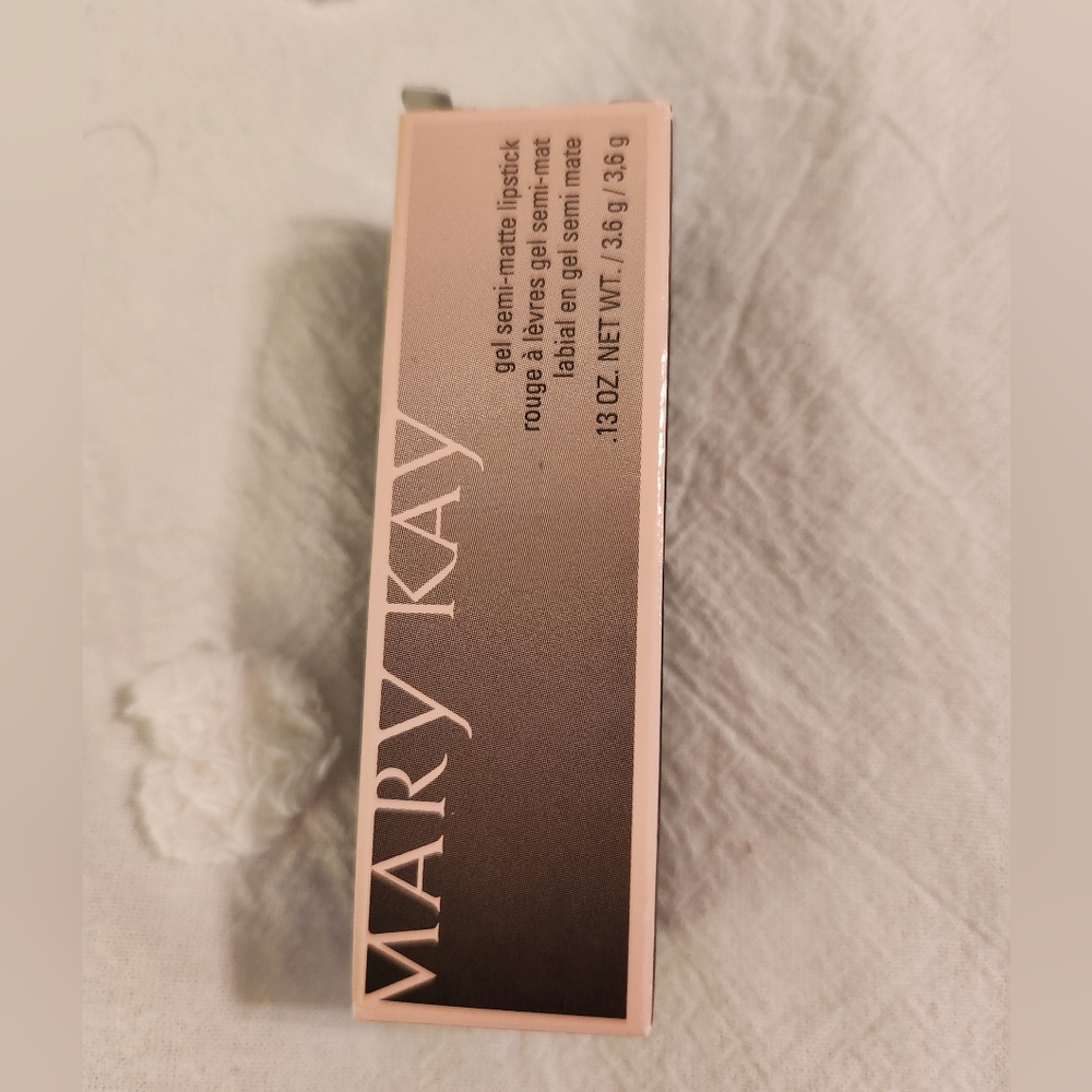 Mary Kay Lipstick in Mauve Moment